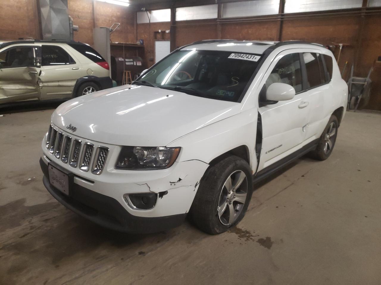 Photo 2 from auction – 2016 JEEP COMPASS LA with VIN 1C4NJDEB5GD579378