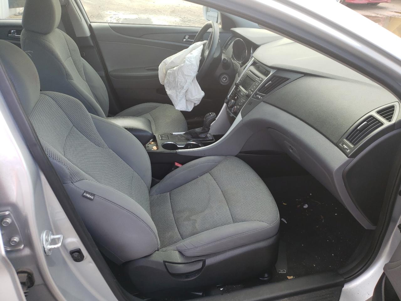 Photo 5 from auction – 2014 HYUNDAI SONATA GLS with VIN 5NPEB4AC5EH819967