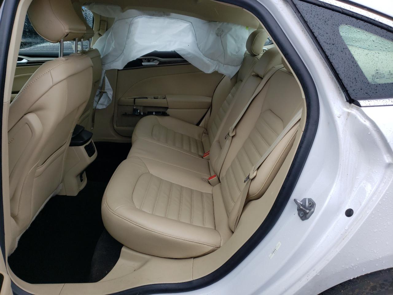 Photo 6 from auction – 2016 FORD FUSION SE with VIN 3FA6P0HD5GR291981