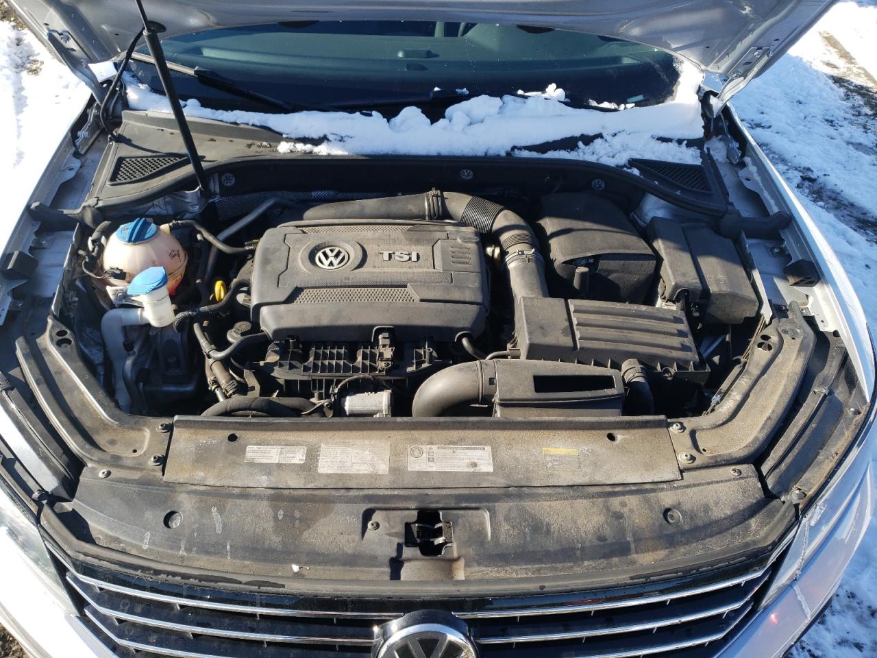 Photo 7 from auction – 2017 VOLKSWAGEN PASSAT S with VIN 1VWAT7A3XHC072733
