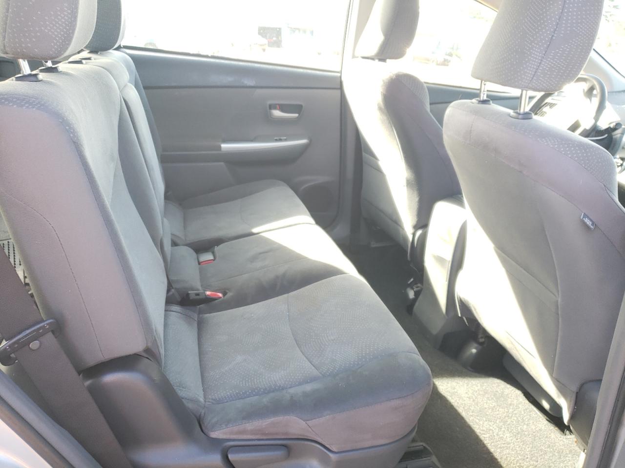 Photo 6 from auction – 2012 TOYOTA PRIUS V with VIN JTDZN3EU7C3175709