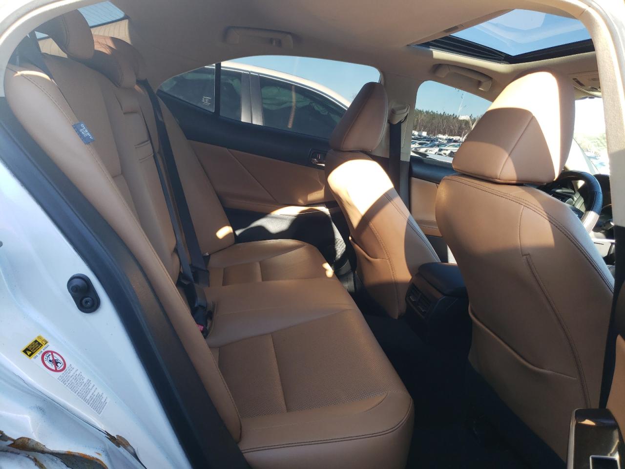 Photo 6 from auction – 2016 LEXUS IS 300 with VIN JTHCM1D24G5007824