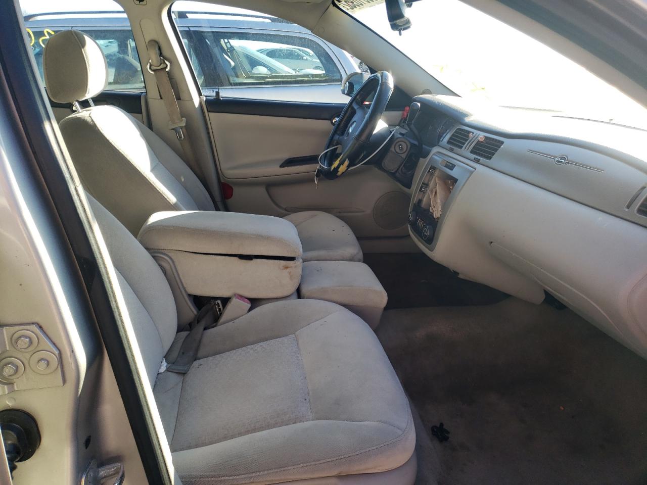 Photo 5 from auction – 2008 CHEVROLET IMPALA LT with VIN 2G1WC583X81198883