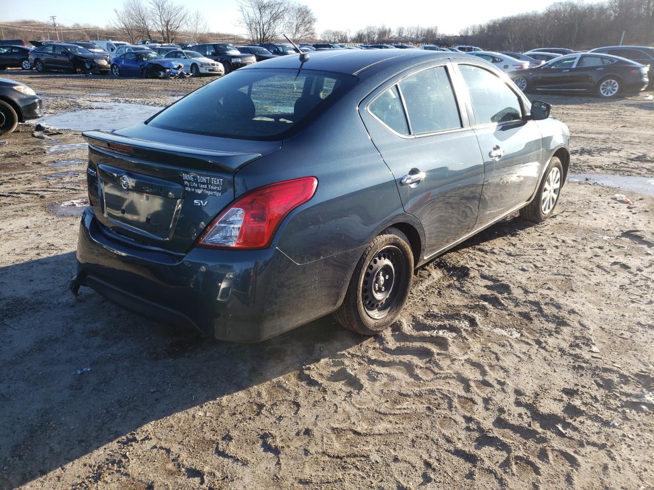 Photo 4 from auction – 2017 NISSAN VERSA S with VIN 3N1CN7AP7HL885236