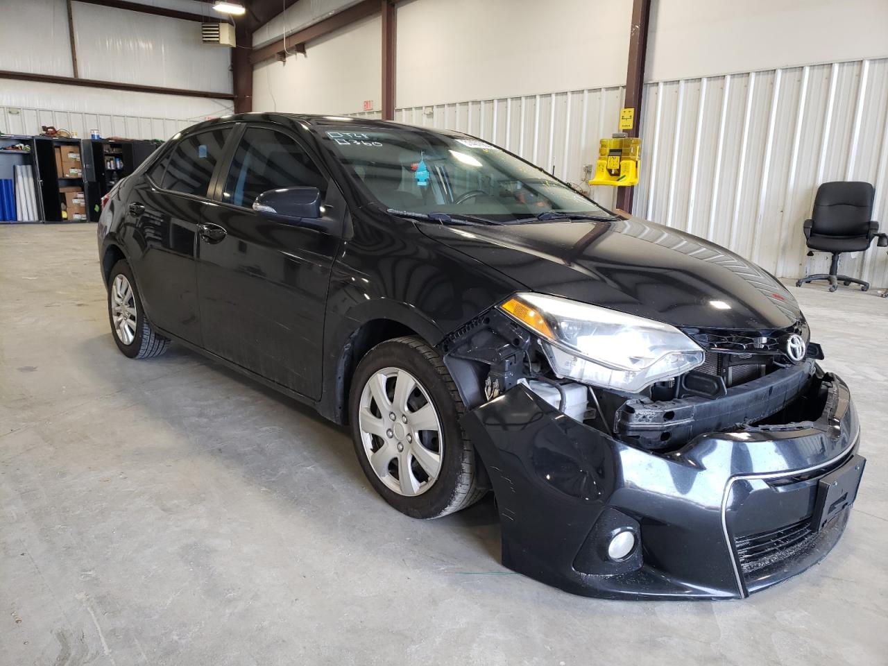 TOYOTA COROLLA L 2016 with VIN 5YFBURHE6GP492339 - Photo from auction