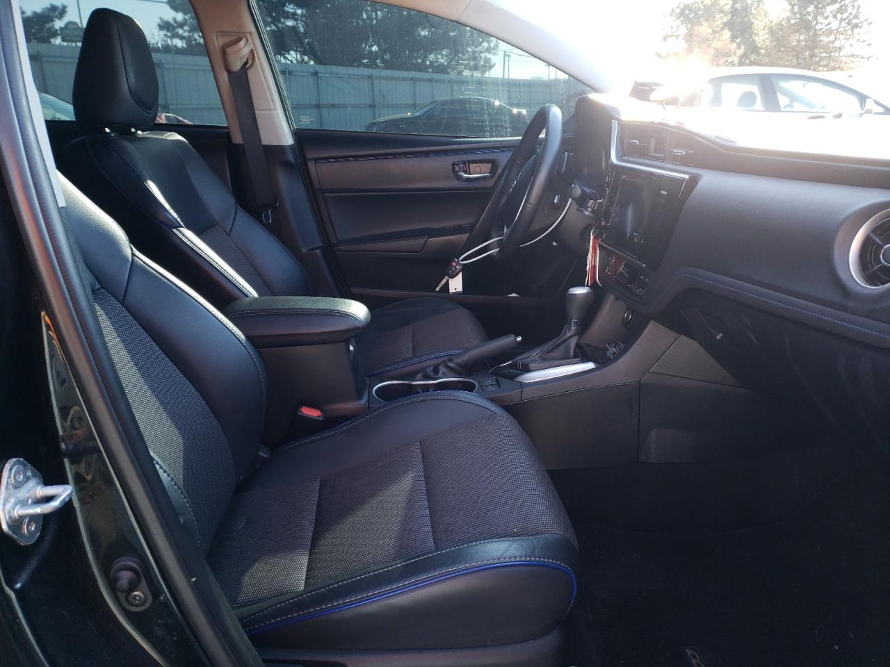 Zdjęcie 5 z aukcji – 2017 TOYOTA COROLLA L z VIN 2T1BURHEXHC941295