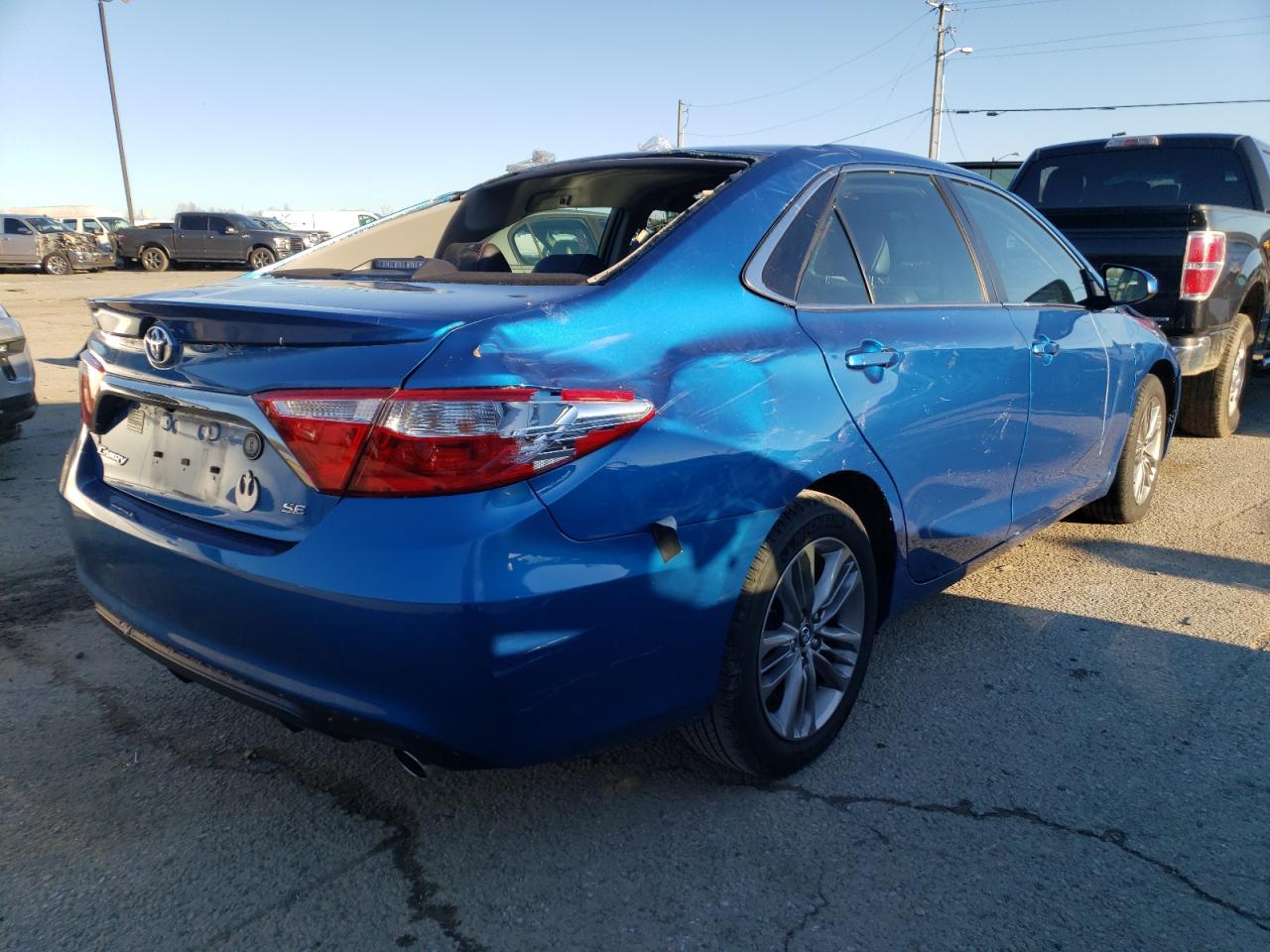 Photo 4 from auction – 2017 TOYOTA CAMRY LE with VIN 4T1BF1FK3HU772417