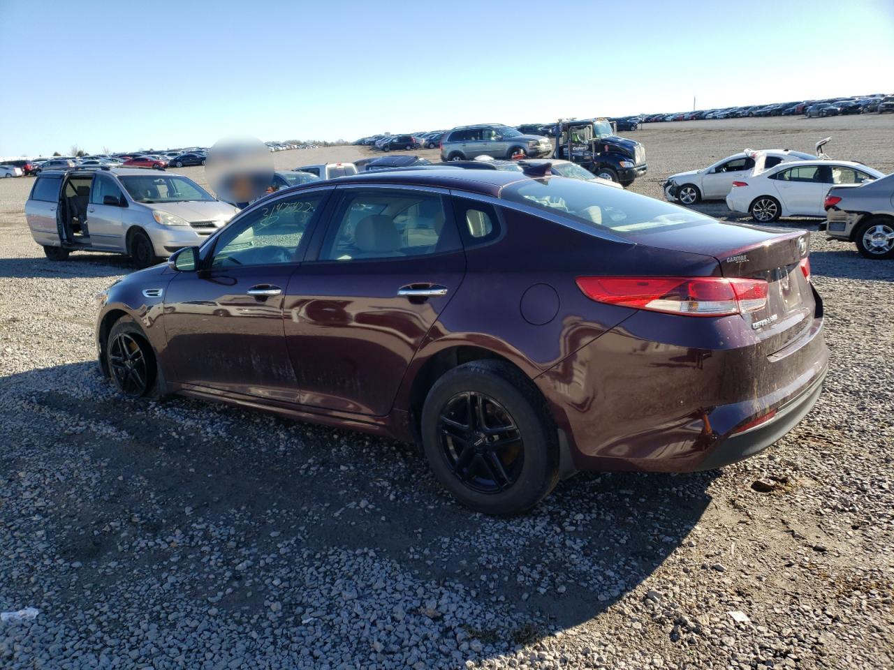 Photo 3 from auction – 2016 KIA OPTIMA LX with VIN 5XXGT4L33GG050161