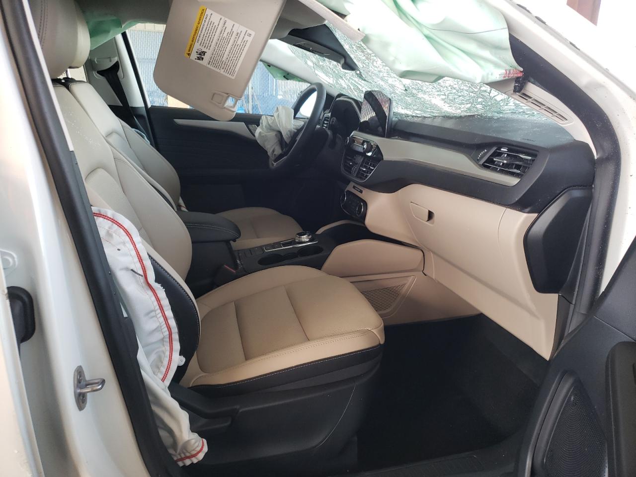 Photo 5 from auction – 2021 FORD ESCAPE SEL with VIN 1FMCU0H69MUB08363