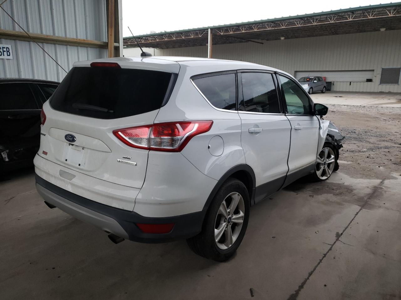 Photo 4 from auction – 2014 FORD ESCAPE SE with VIN 1FMCU0GX8EUC64616