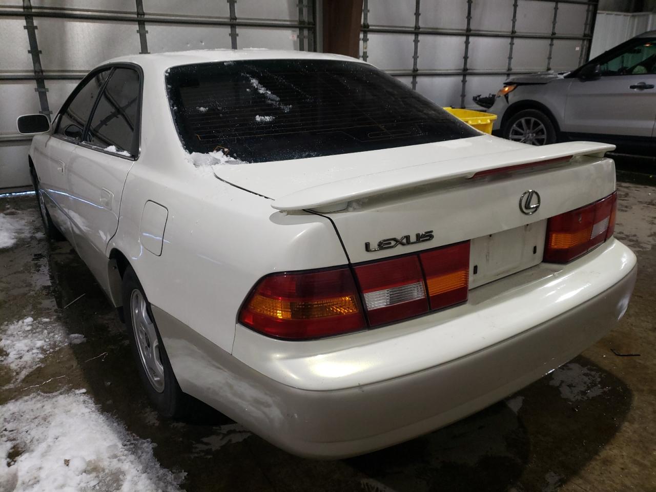 Photo 3 from auction – 1999 LEXUS ES 300 with VIN JT8BF28G1X0199167