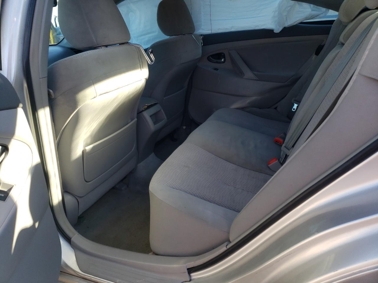 Photo 6 from auction – 2011 TOYOTA CAMRY BASE with VIN 4T1BF3EKXBU179481