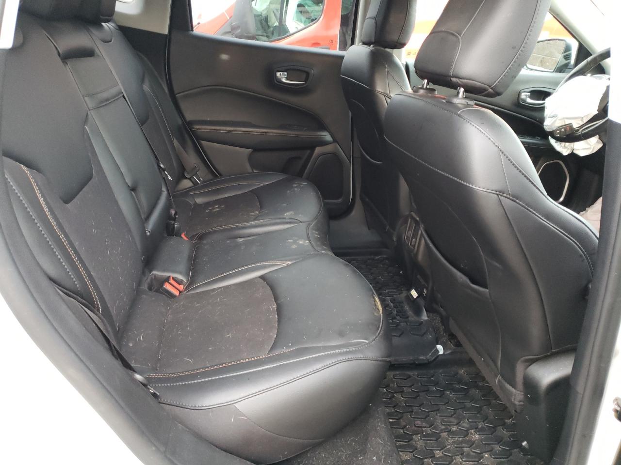 Photo 6 from auction – 2019 JEEP COMPASS LA with VIN 3C4NJDBB0KT839788