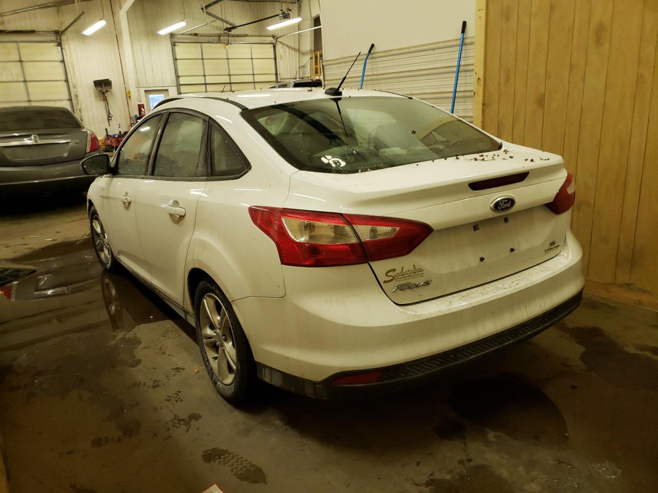 Photo 3 from auction – 2014 FORD FOCUS SE with VIN 1FADP3F22EL205435