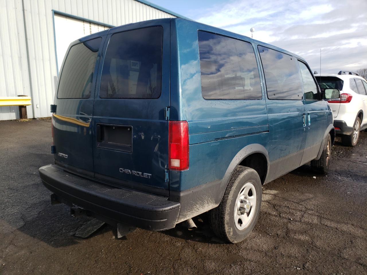 Photo 4 from auction – 2003 CHEVROLET ASTRO with VIN 1GNDM19X13B142286