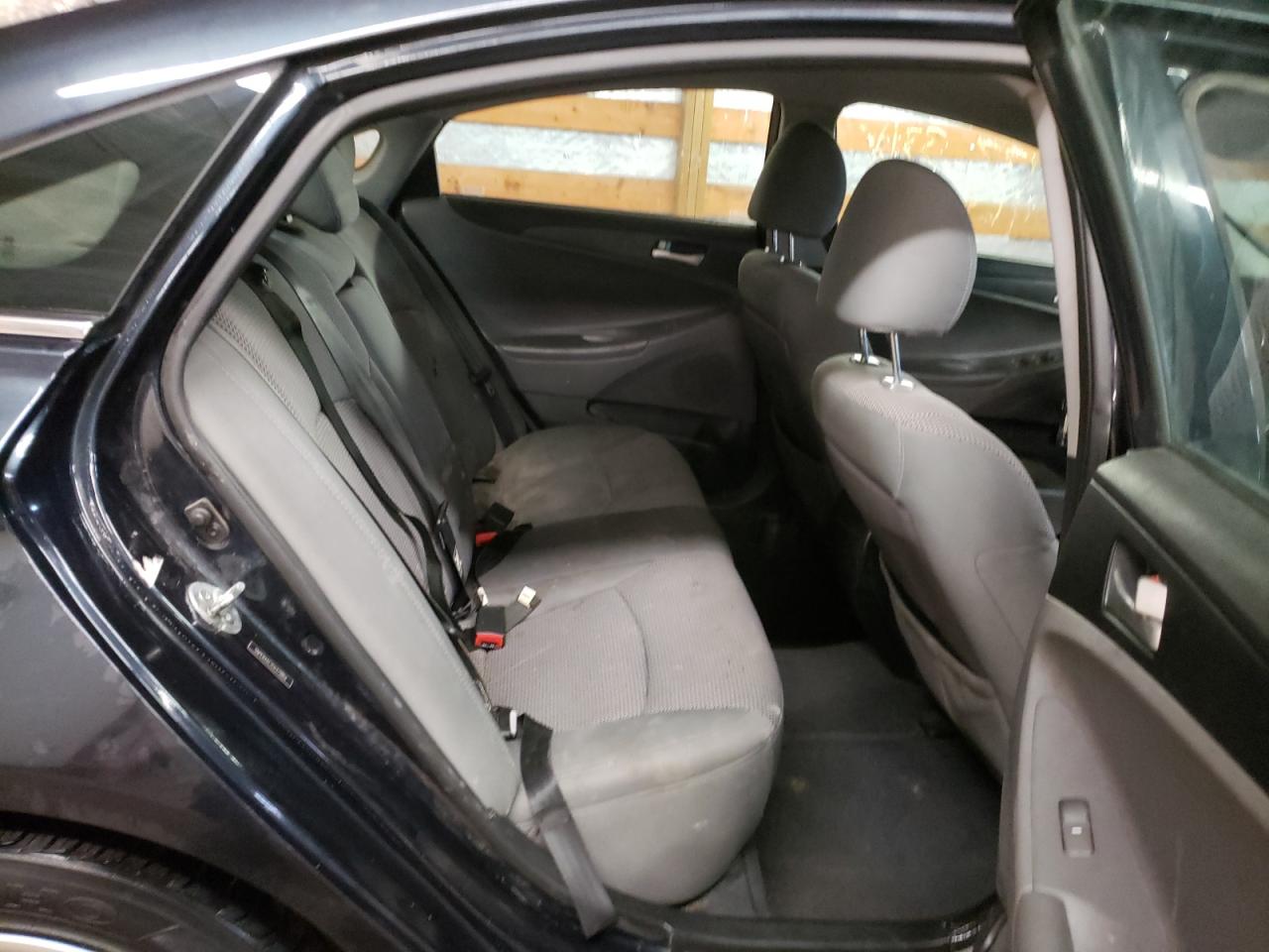 Photo 6 from auction – 2012 HYUNDAI SONATA GLS with VIN 5NPEB4AC7CH372054