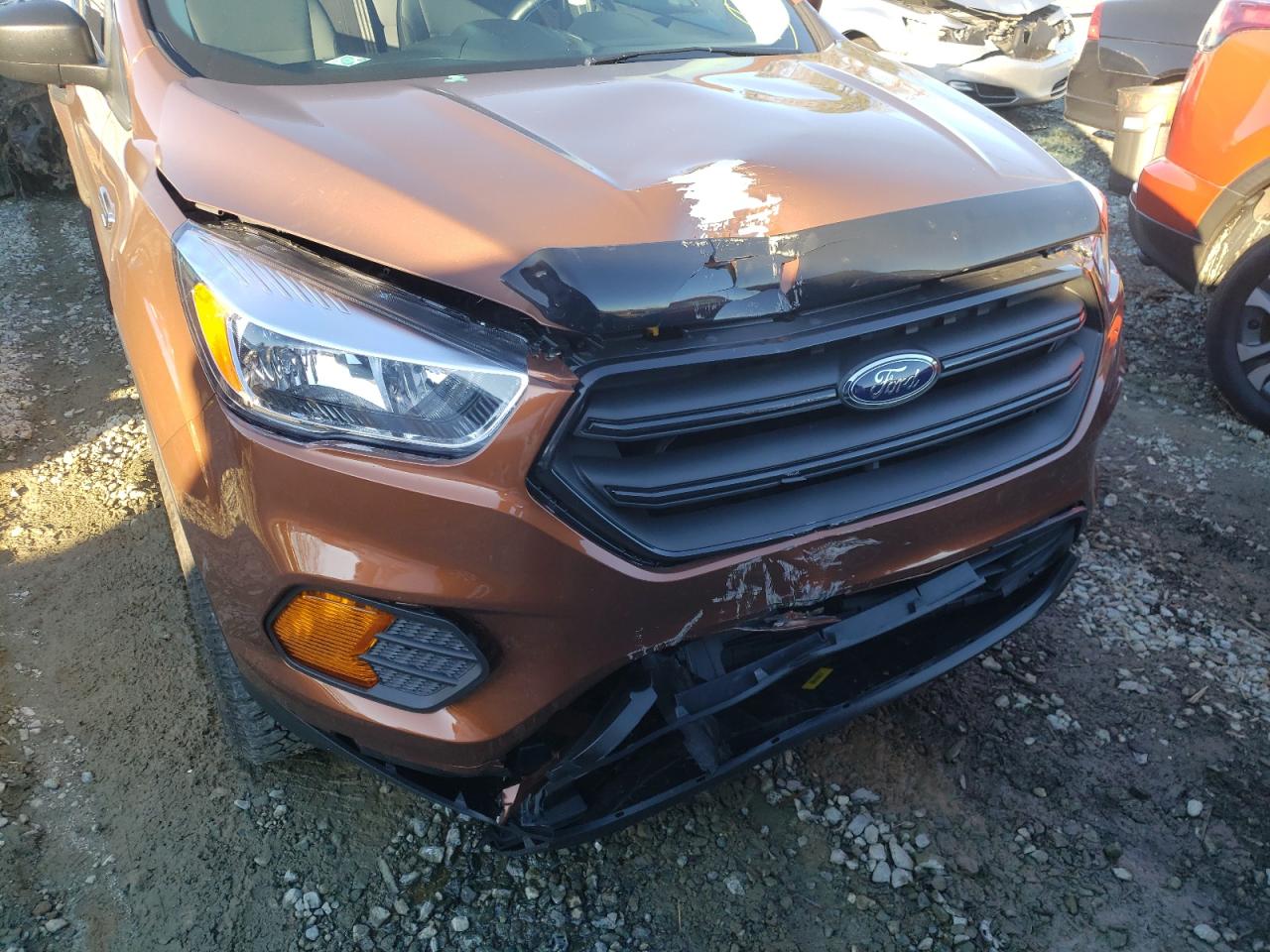 صورة رقم 9 من المزاد - 2017 FORD ESCAPE S مع VIN 1FMCU0F72HUB75839