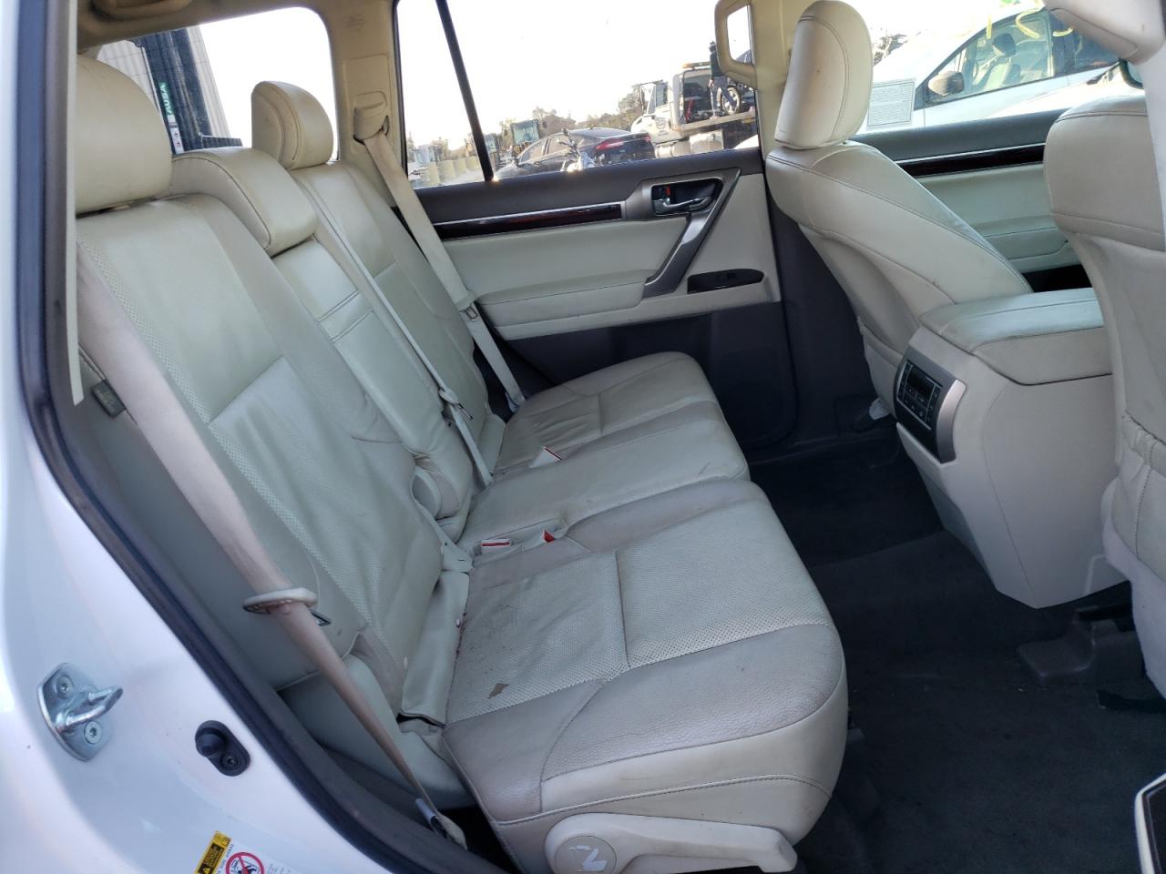 Photo 6 from auction – 2017 LEXUS GX 460 with VIN JTJBM7FX9H5168757