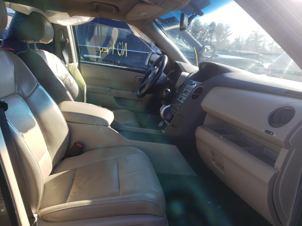 Photo 5 from auction – 2011 HONDA PILOT TOUR with VIN 5FNYF4H95BB091993