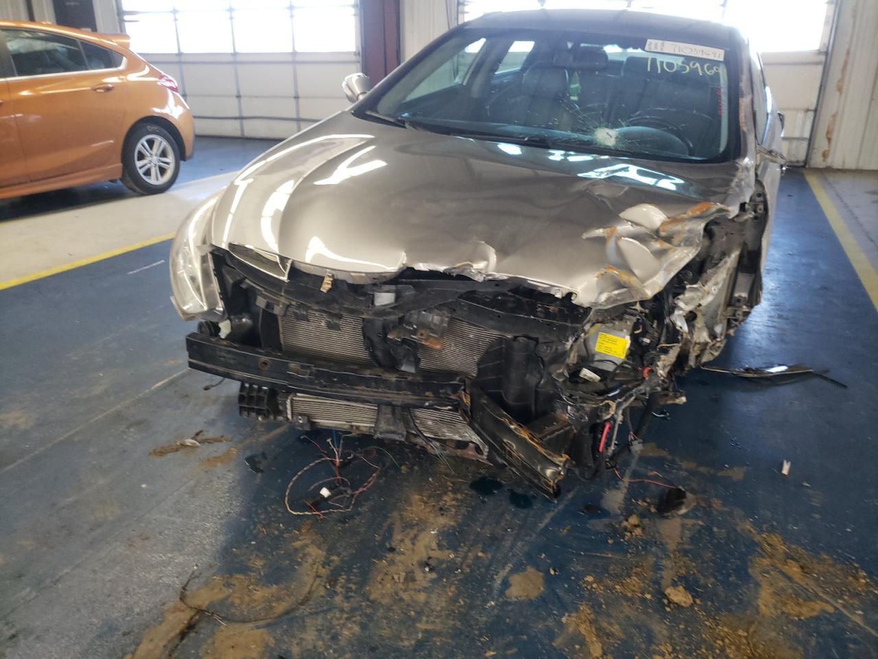 Photo 9 from auction – 2012 HYUNDAI SONATA HYB with VIN KMHEC4A48CA060141