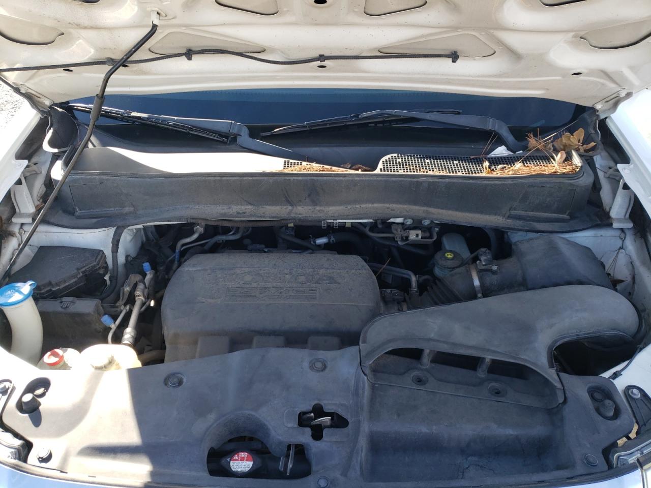 Фото 7 с аукциона – 2012 HONDA PILOT TOUR с VIN 5FNYF4H95CB025302