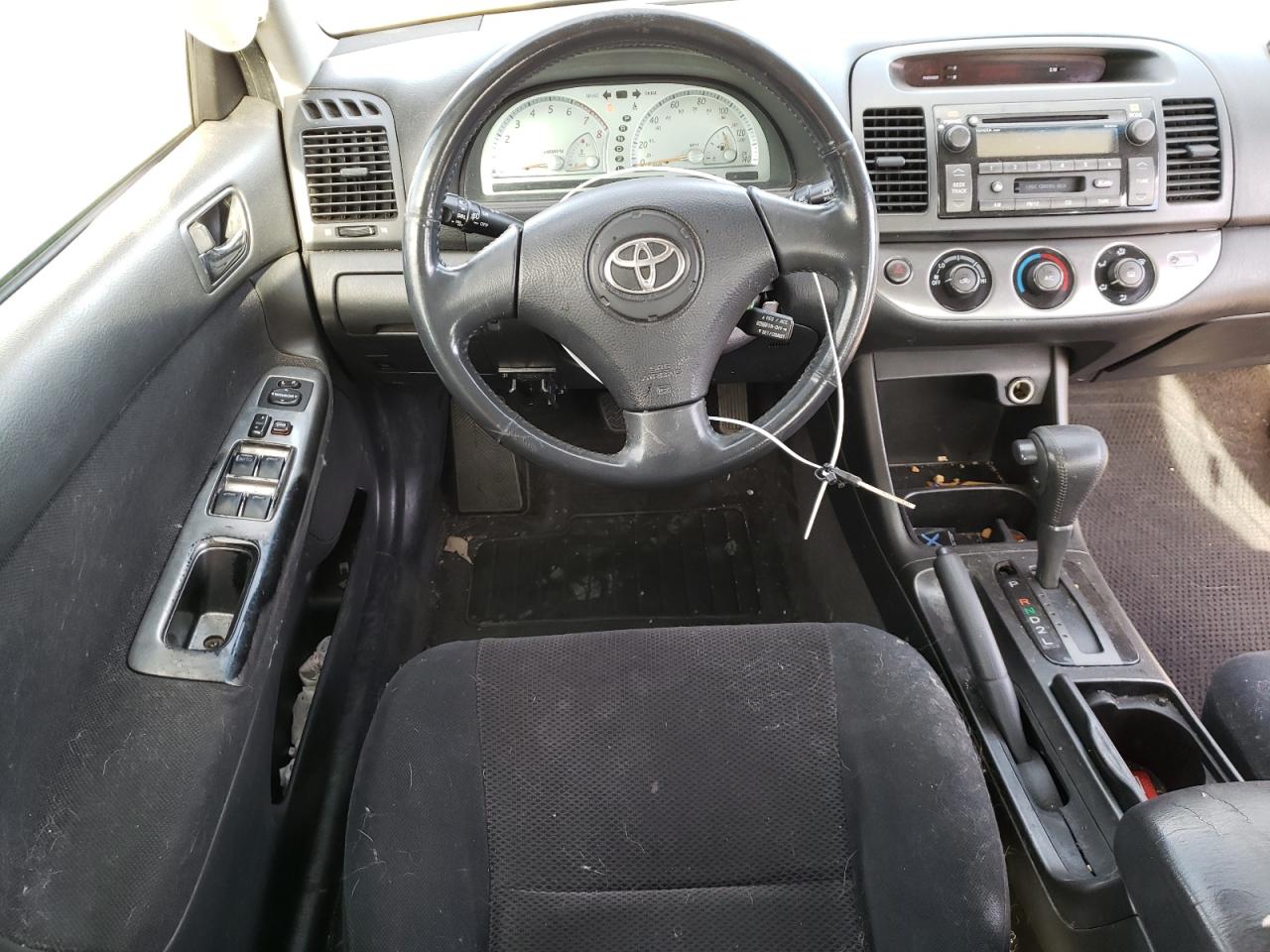 Photo 9 from auction – 2002 TOYOTA CAMRY LE with VIN JTDBF30K420035914