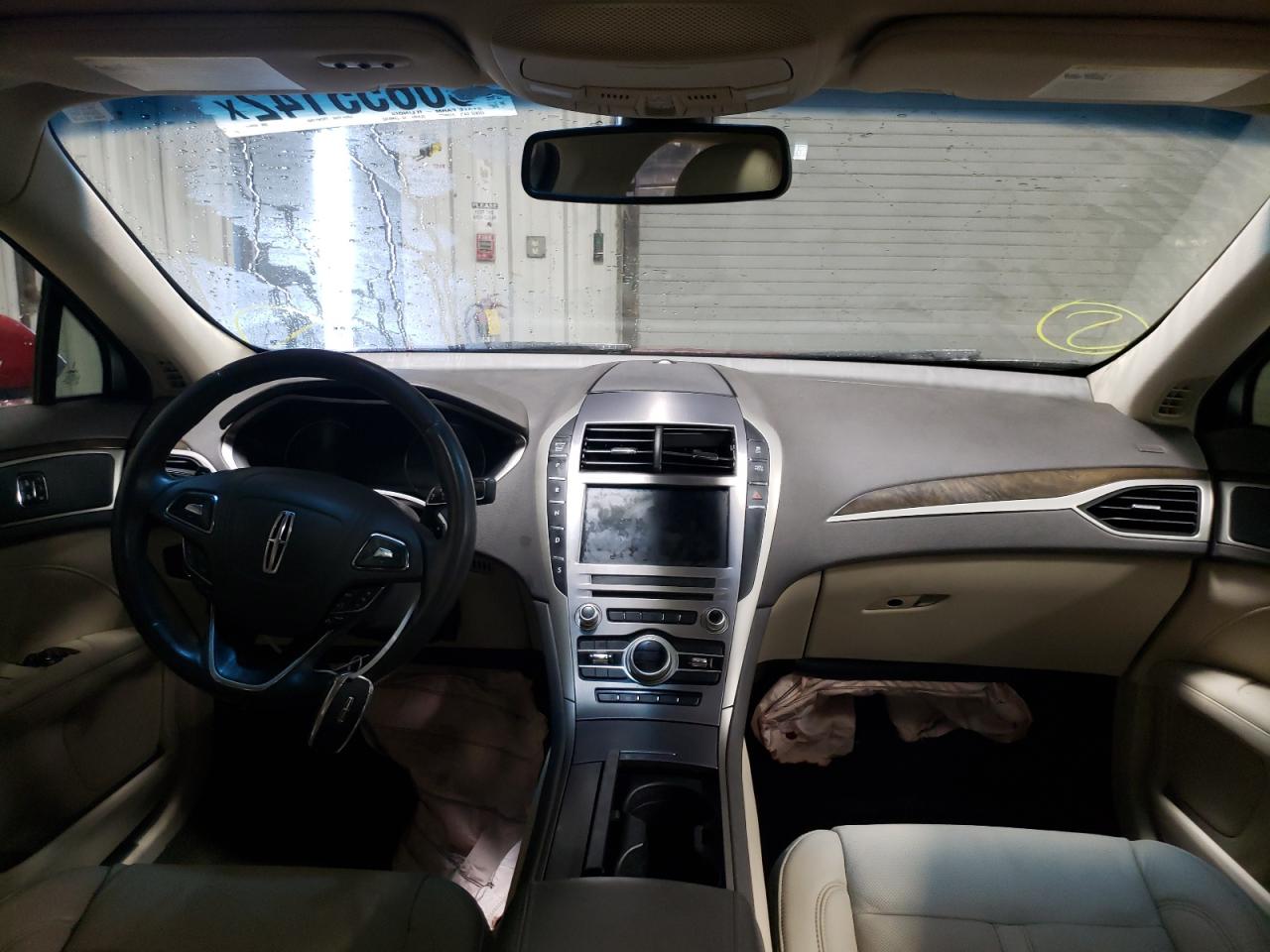 Photo 9 from auction – 2017 LINCOLN MKZ RESERV with VIN 3LN6L5E90HR609652