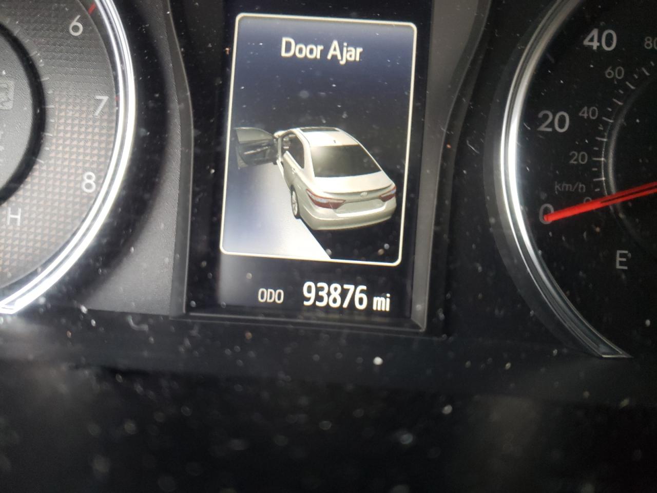 Photo 8 from auction – 2017 TOYOTA CAMRY LE with VIN 4T1BF1FK3HU634053