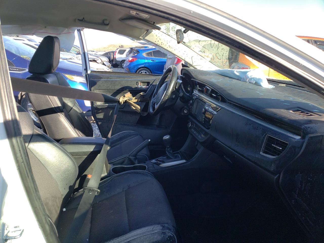 Photo 5 from auction – 2015 TOYOTA COROLLA L with VIN 5YFBURHE2FP249819