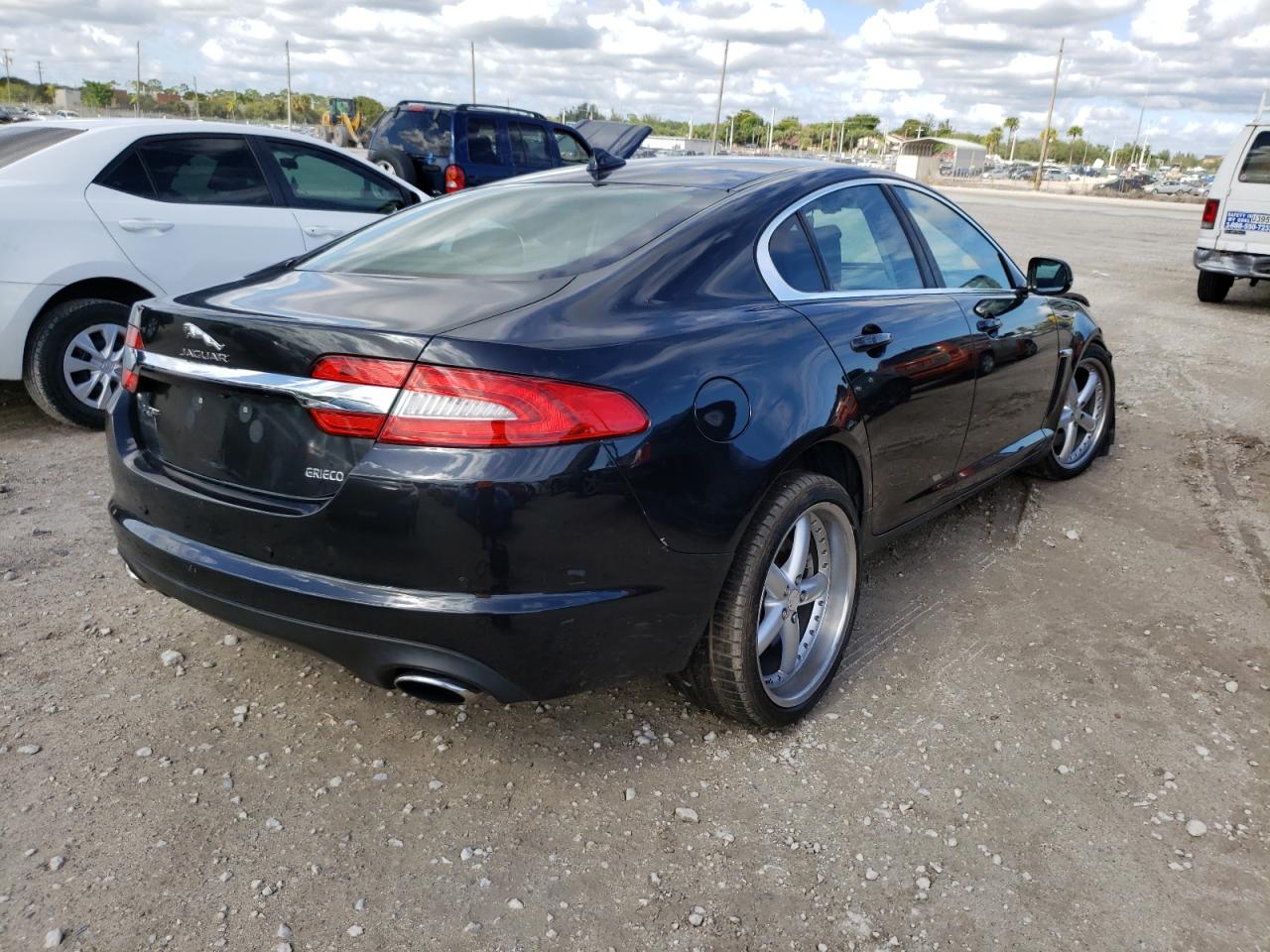 Photo 4 from auction – 2015 JAGUAR XF 2.0T PR with VIN SAJWA0FS0FPU82146