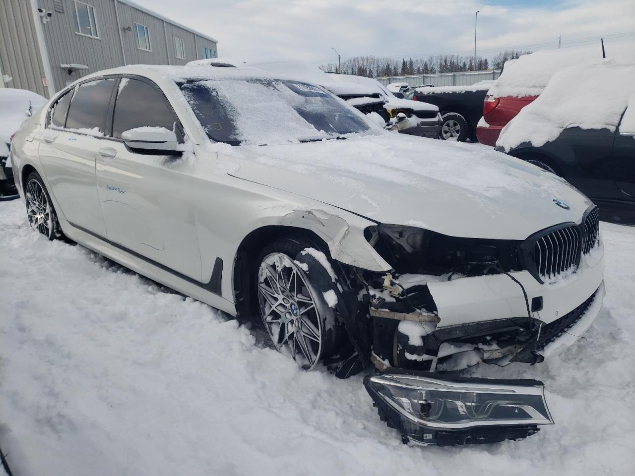 BMW 750 XI 2016 with VIN WBA7B0C56GG526812 - Photo from auction
