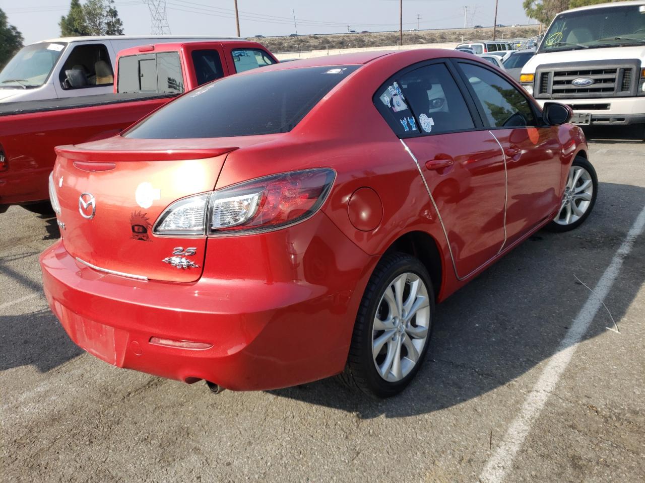 Photo 4 from auction – 2011 MAZDA 3 S with VIN JM1BL1U60B1364758