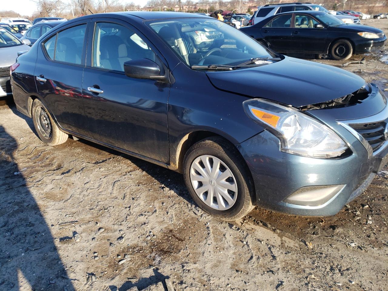 NISSAN VERSA S 2017 with VIN 3N1CN7AP7HL885236 - Photo from auction