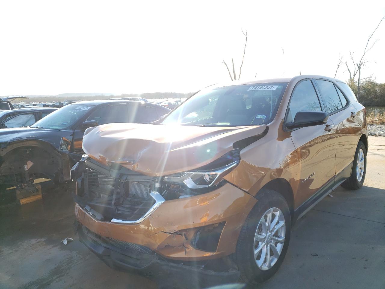 Photo 2 from auction – 2018 CHEVROLET EQUINOX LS with VIN 2GNAXHEV3J6123374