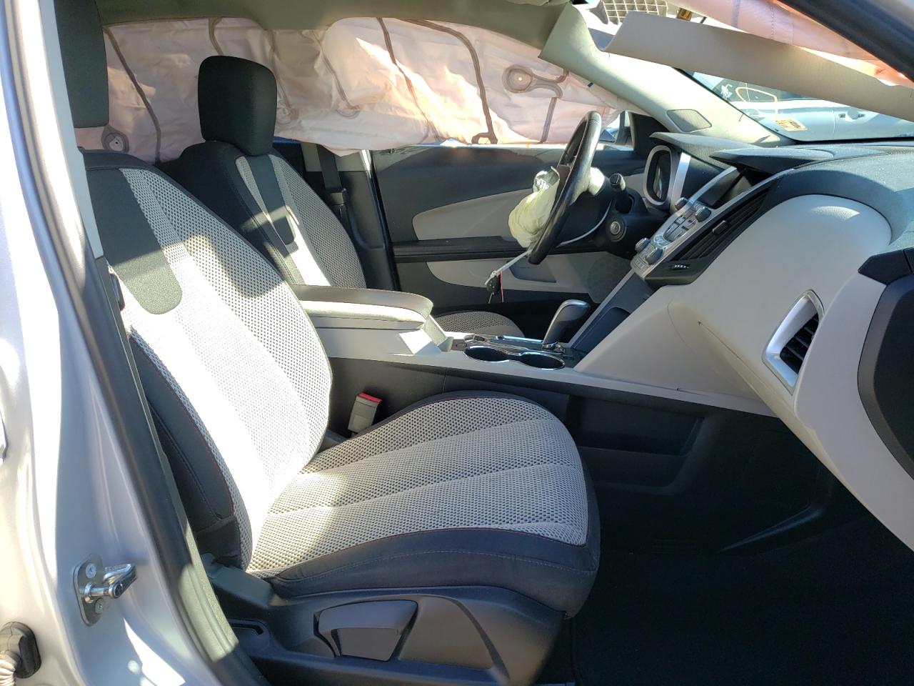 Photo 5 from auction – 2015 CHEVROLET EQUINOX LT with VIN 2GNFLFEK8F6416643