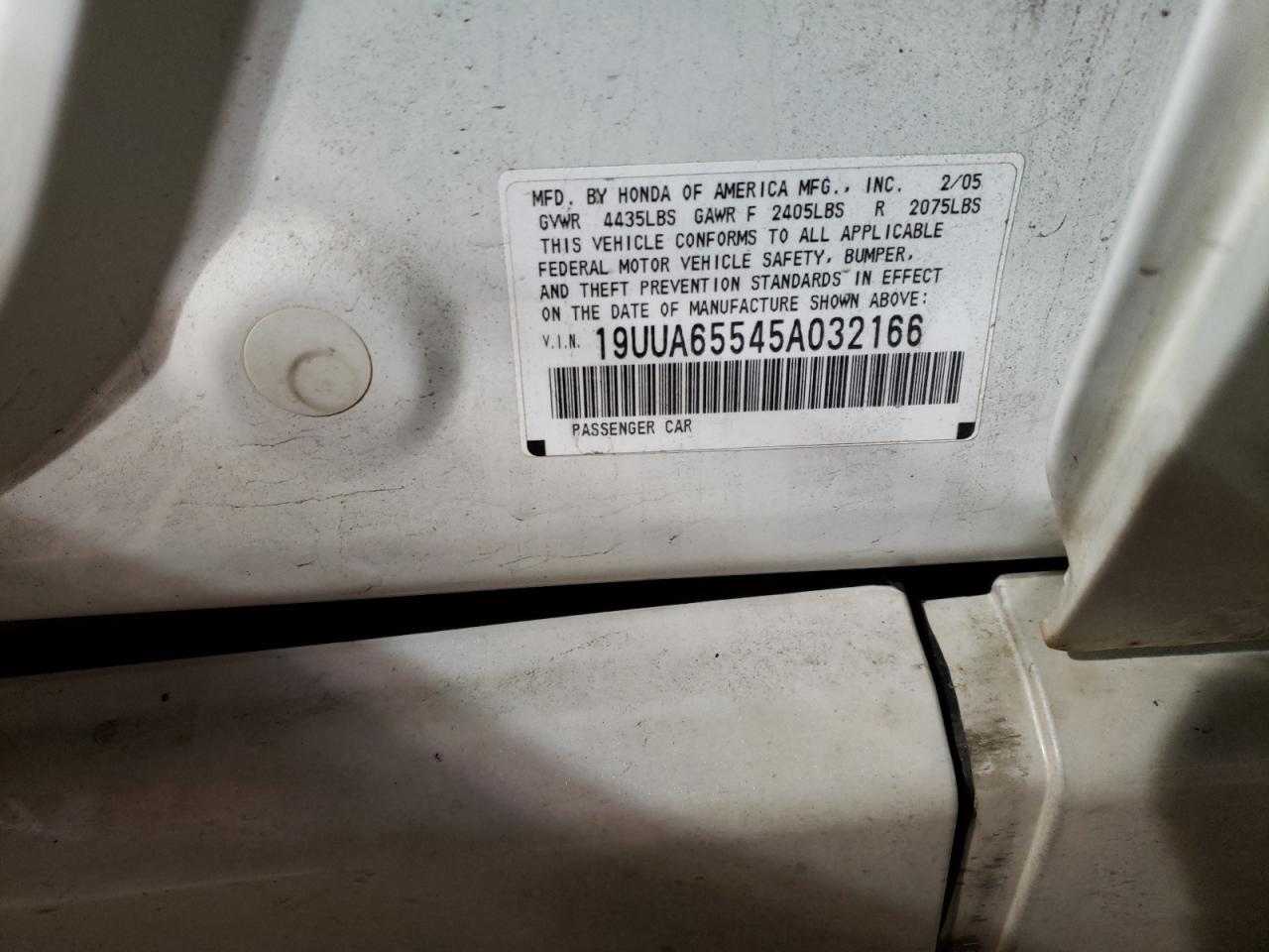 Photo 10 from auction – 2005 ACURA TL with VIN 19UUA65545A032166