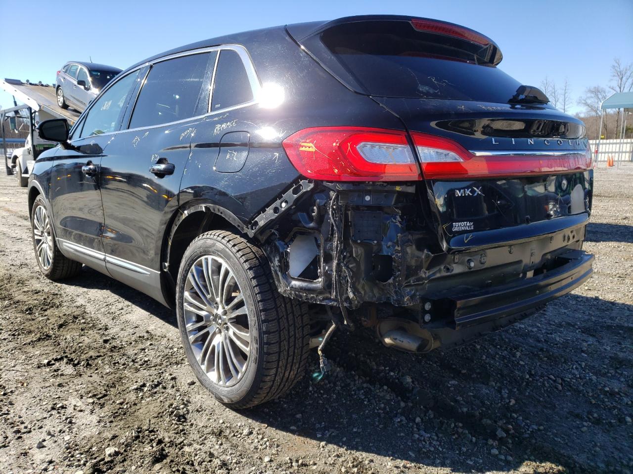 Photo 3 from auction – 2017 LINCOLN MKX RESERV with VIN 2LMPJ6LRXHBL12930
