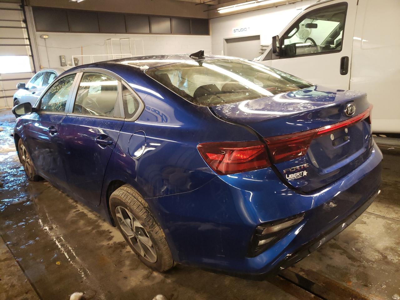 Photo 3 from auction – 2021 KIA FORTE FE with VIN 3KPF24AD7ME372865