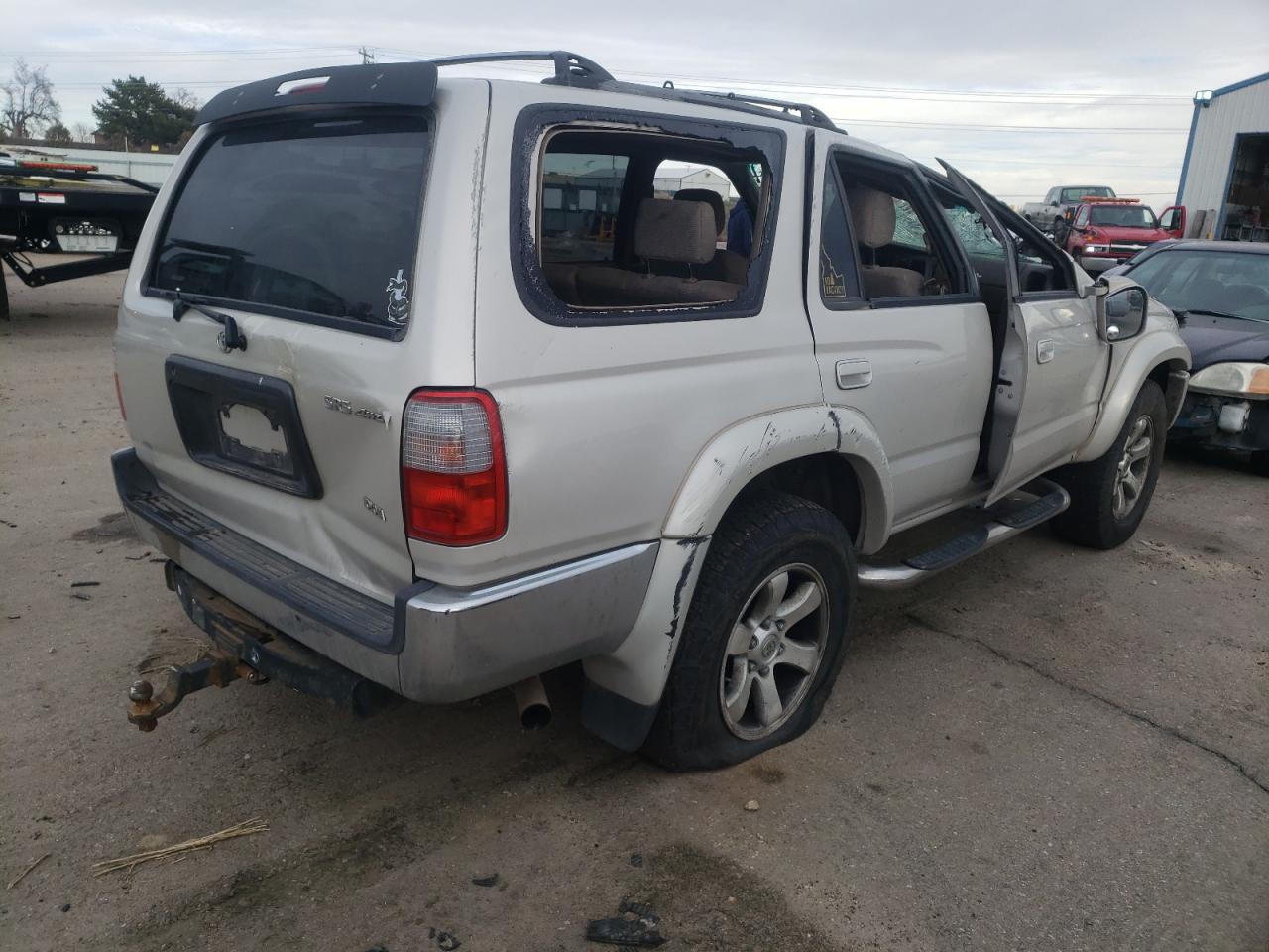 Photo 4 from auction – 2000 TOYOTA 4RUNNER SR with VIN JT3HN86R0Y0265574