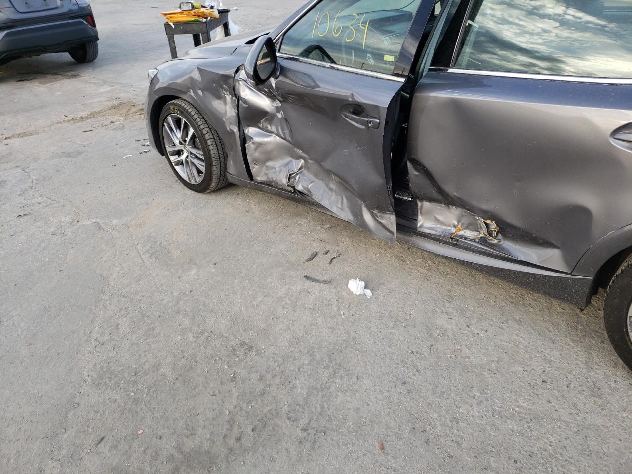 Photo 9 from auction – 2019 LEXUS IS 300 with VIN JTHBA1D26K5095384