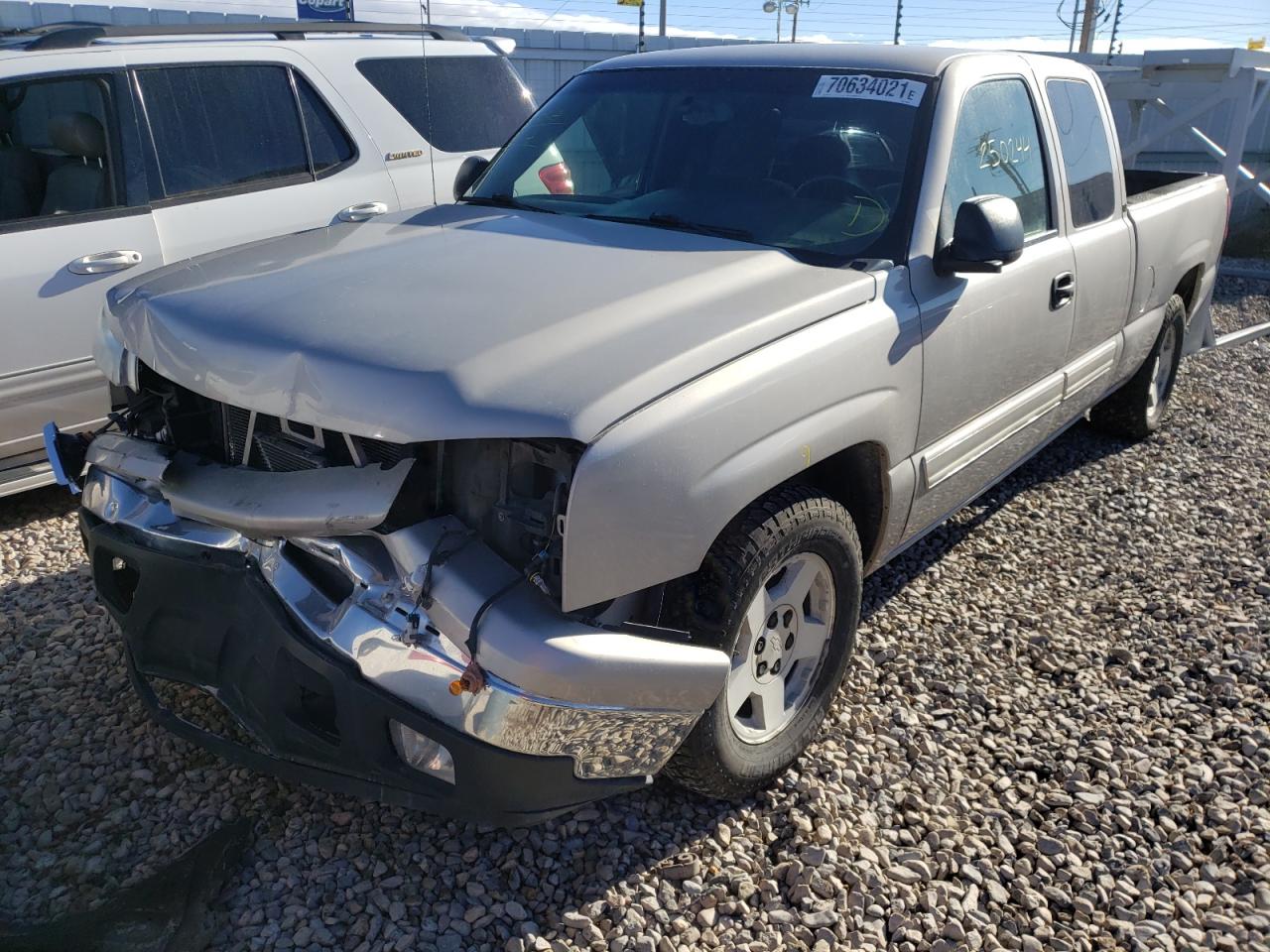 Photo 2 from auction – 2006 CHEVROLET SILVERADO with VIN 1GCEC19Z96Z292580