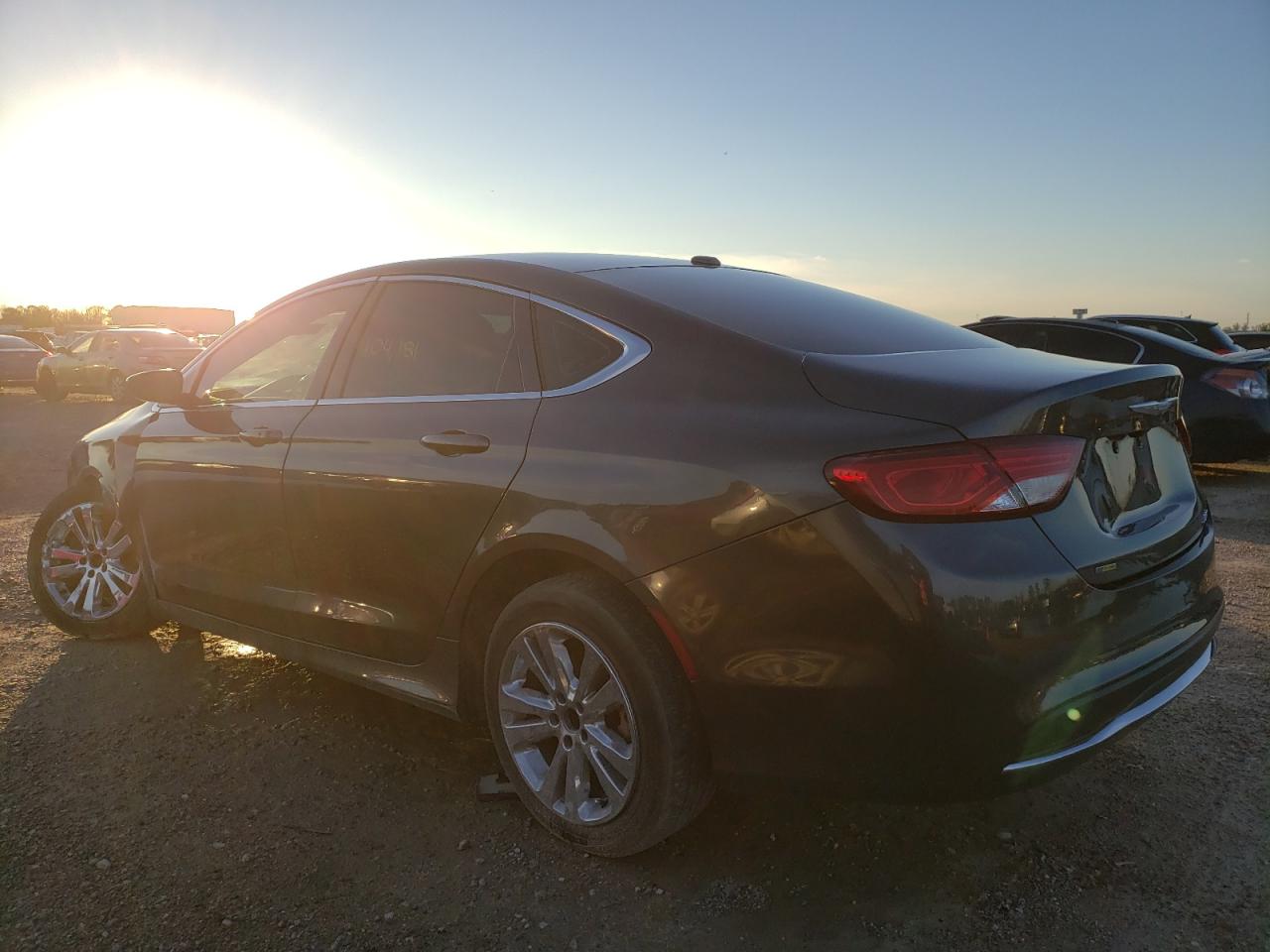 Photo 3 from auction – 2016 CHRYSLER 200 LIMITE with VIN 1C3CCCAB3GN137098