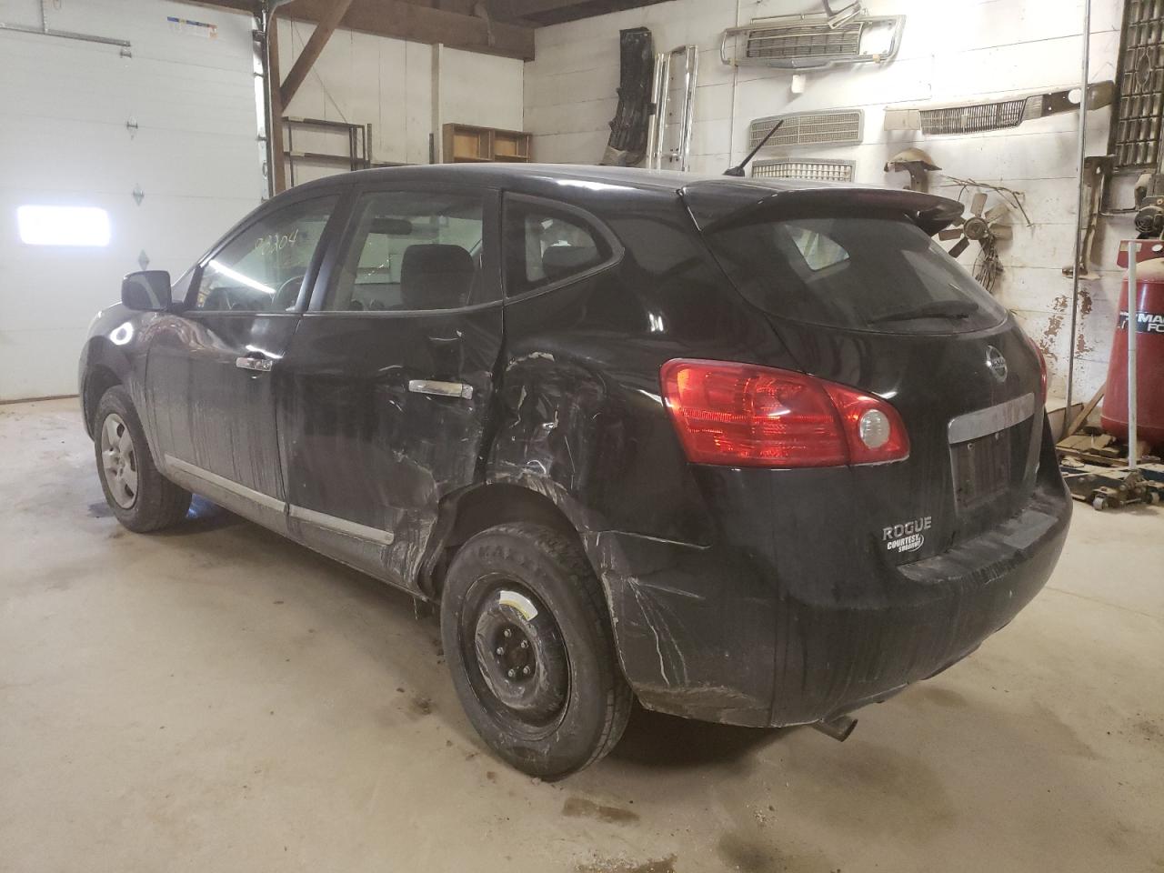 Photo 3 from auction – 2013 NISSAN ROGUE S with VIN JN8AS5MV7DW648007