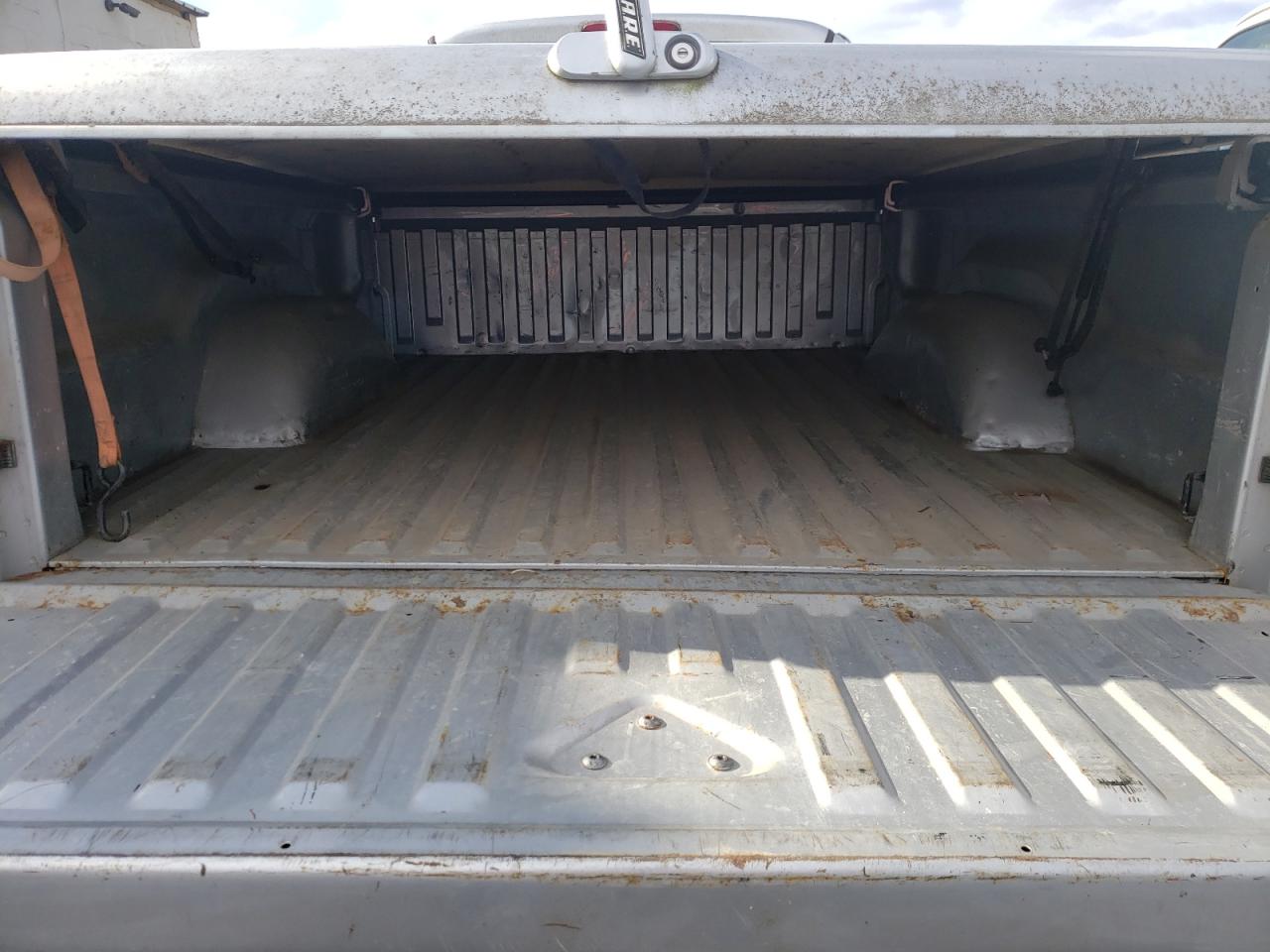 Photo 6 from auction – 2004 DODGE DAKOTA SXT with VIN 1D7GG16KX4S568832