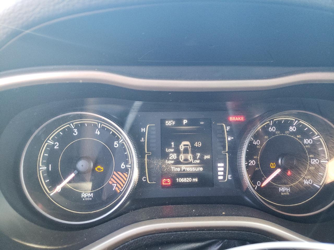 Photo 8 from auction – 2014 JEEP CHEROKEE L with VIN 1C4PJLCB1EW299335