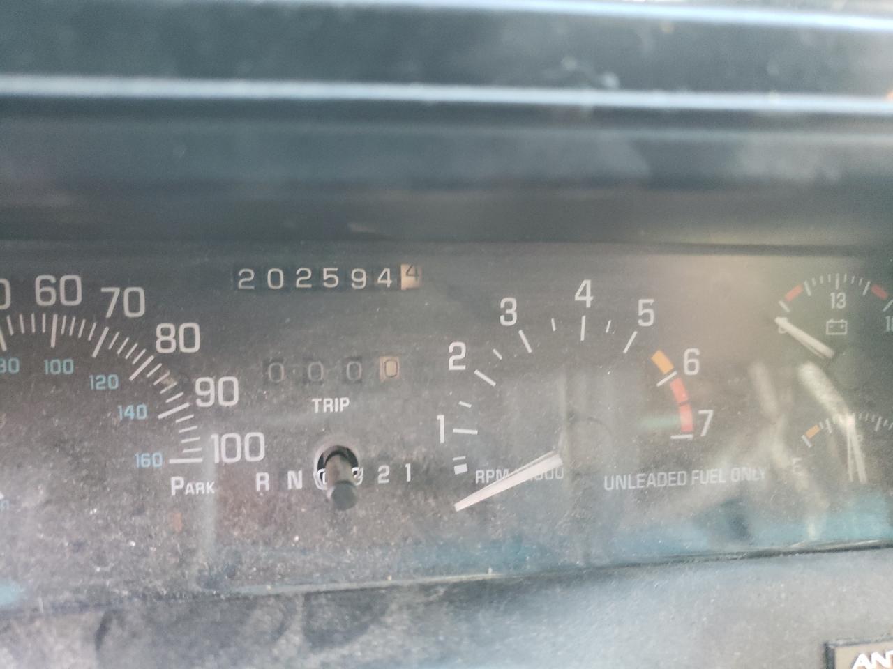 Photo 8 from auction – 1998 BUICK LESABRE LI with VIN 1G4HR52K0WH466697