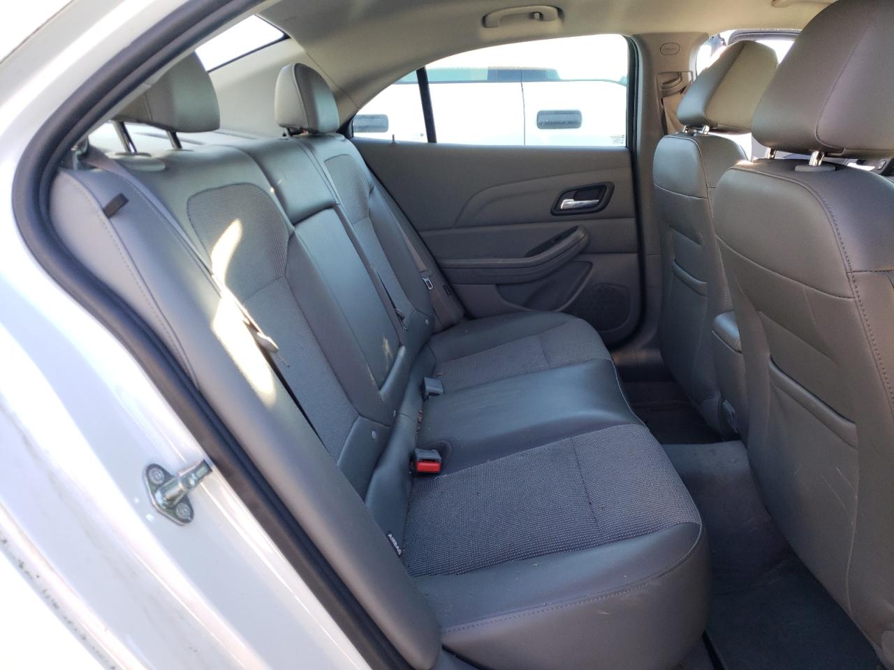 Photo 6 from auction – 2015 CHEVROLET MALIBU 2LT with VIN 1G11D5SL8FF262456