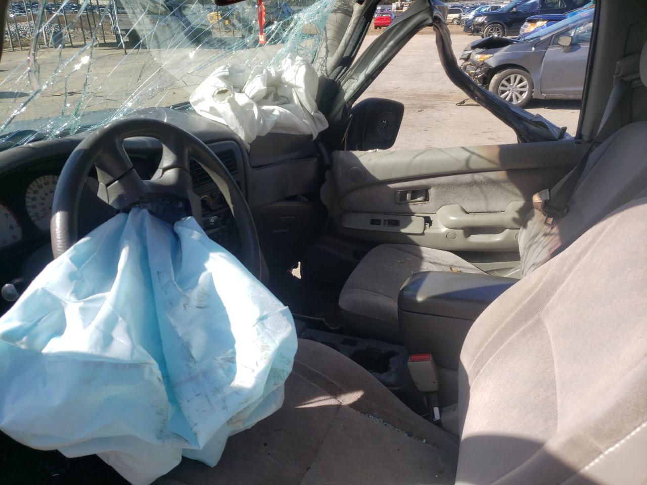 Photo 5 from auction – 2002 TOYOTA TACOMA DOU with VIN 5TEGN92N32Z134498