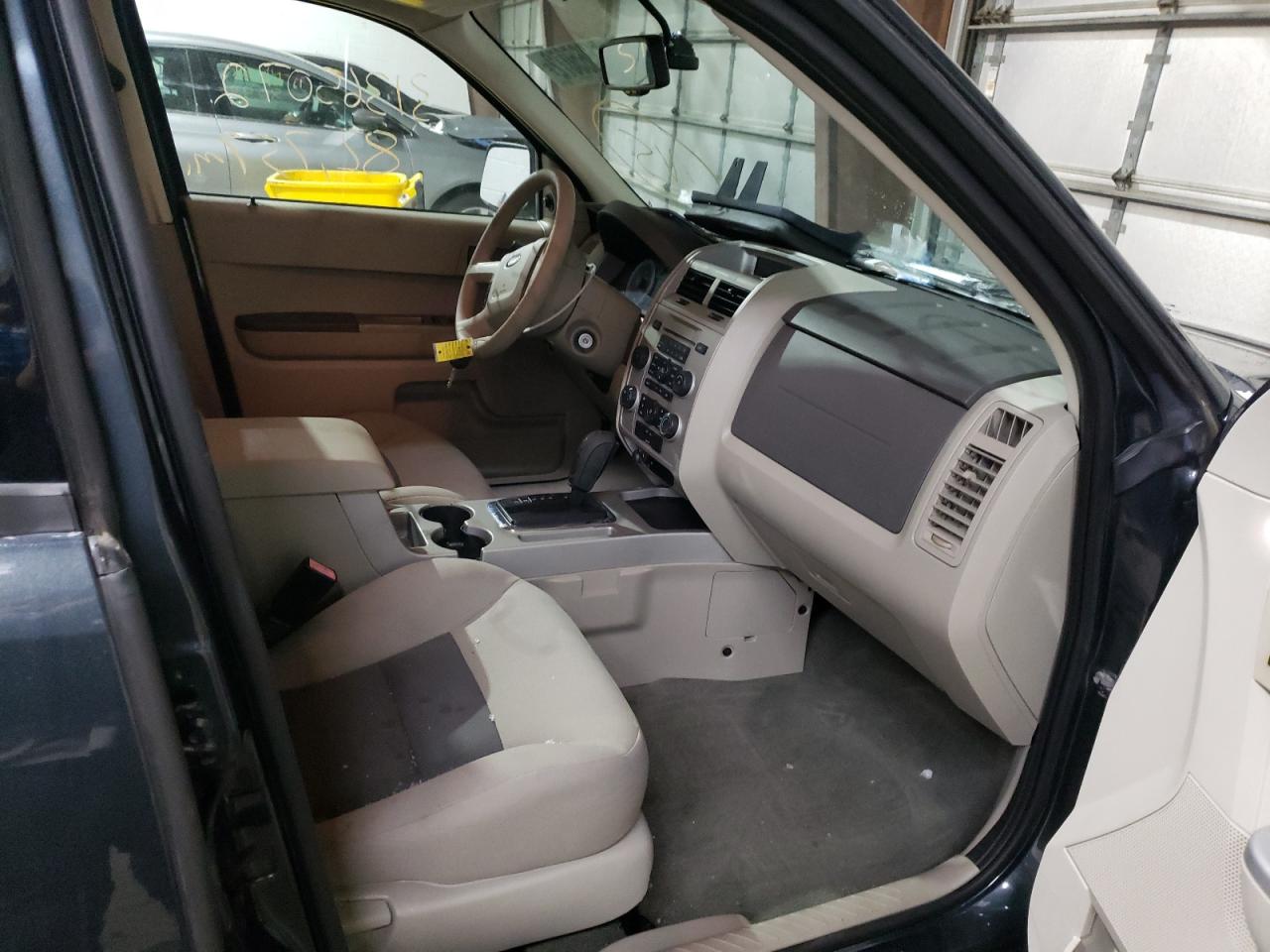 Photo 5 from auction – 2008 FORD ESCAPE XLT with VIN 1FMCU03Z08KC08967