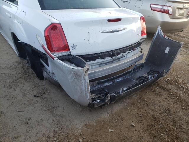 Photo 9 from auction – 2017 CHRYSLER 300 LIMITE with VIN 2C3CCAAG8HH603618